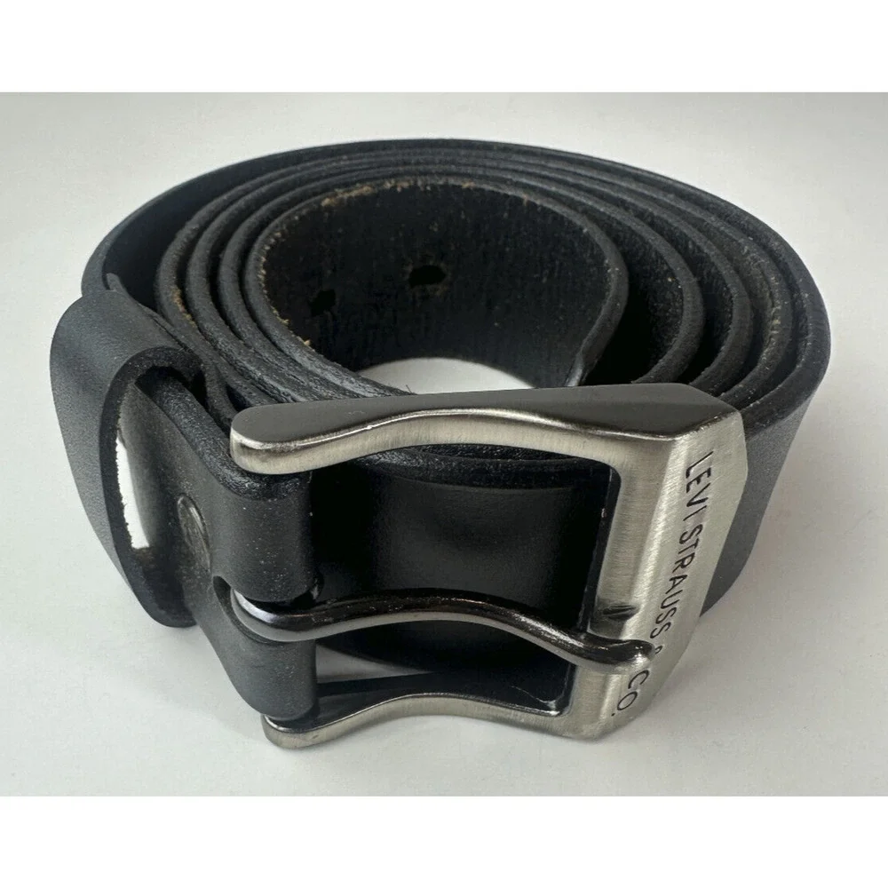 Levi's 100% Genuine Leather Belt in Smooth Leather Black 17LV0204 Men's Size 44